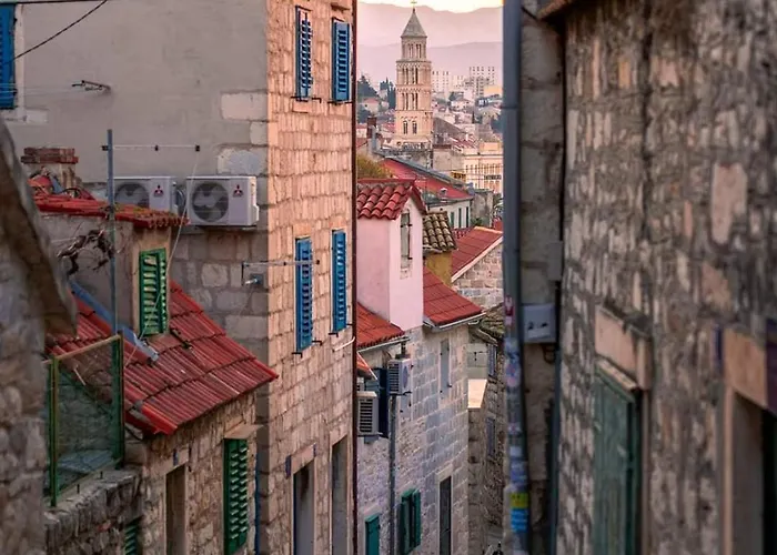 Marilu Split, Self Check In