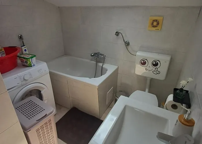 Marilu Split, Self Check In *